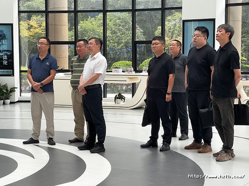 1726135413397387Pene.jpg 封面.jpg